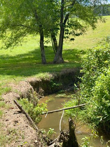 7120 N 127 Highway, Albany, KY 42602