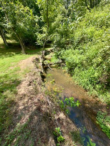 7120 N 127 Highway, Albany, KY 42602