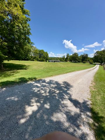 7120 N 127 Highway, Albany, KY 42602