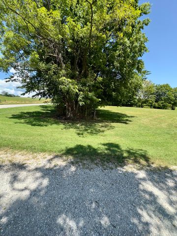 7120 N 127 Highway, Albany, KY 42602