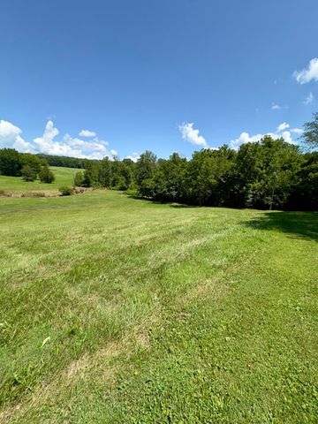 7120 N 127 Highway, Albany, KY 42602