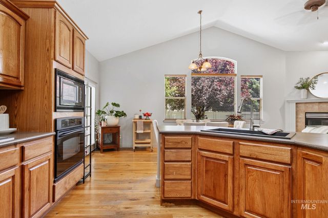 5264 N Schumann Ave., Meridian, ID 83646