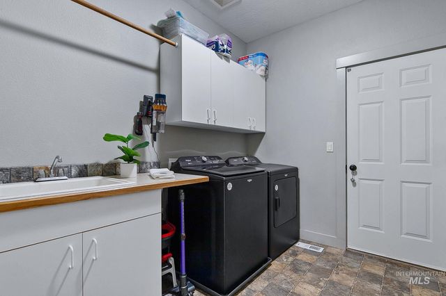 5264 N Schumann Ave., Meridian, ID 83646