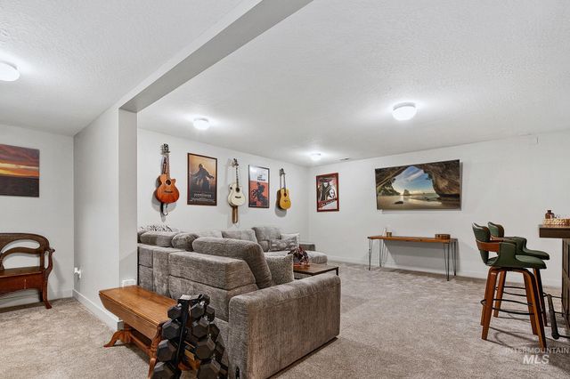 5264 N Schumann Ave., Meridian, ID 83646