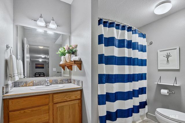 5264 N Schumann Ave., Meridian, ID 83646