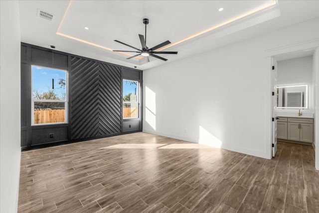 2901 KAW Avenue, Fort Worth, TX 76114