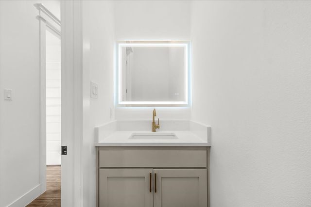 2901 KAW Avenue, Fort Worth, TX 76114