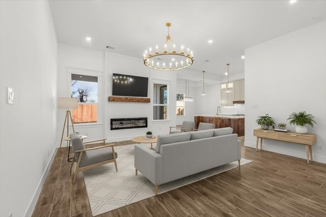 2901 KAW Avenue, Fort Worth, TX 76114