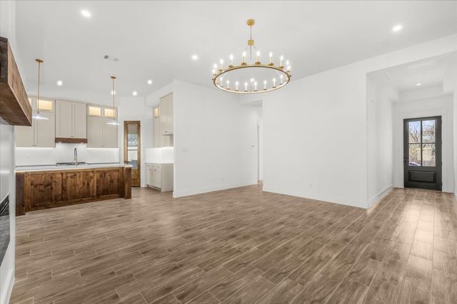 2901 KAW Avenue, Fort Worth, TX 76114