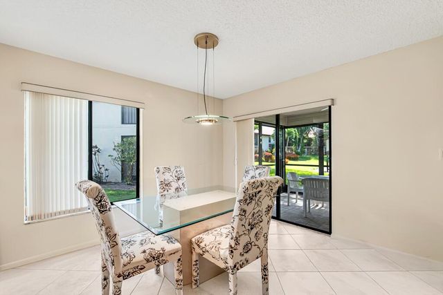 10851 Palm Lake Avenue 101, Boynton Beach, FL 33437