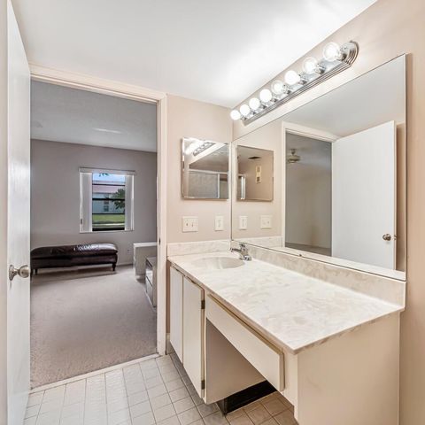 10851 Palm Lake Avenue 101, Boynton Beach, FL 33437