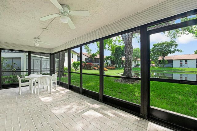 10851 Palm Lake Avenue 101, Boynton Beach, FL 33437