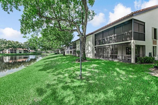 10851 Palm Lake Avenue 101, Boynton Beach, FL 33437