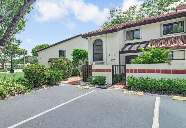 10851 Palm Lake Avenue 101, Boynton Beach, FL 33437