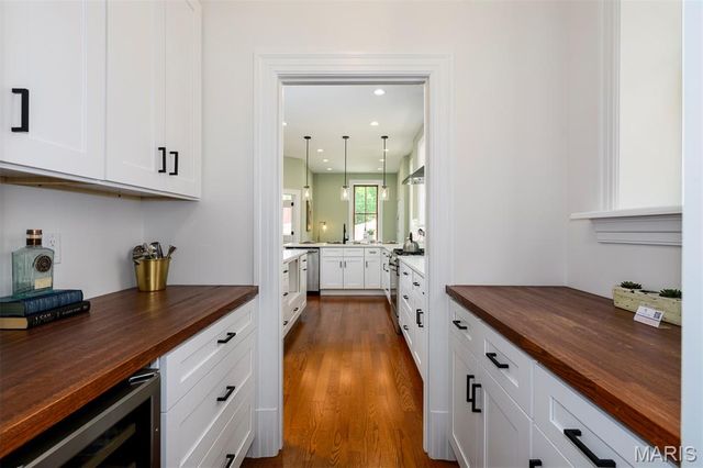 3435 Oregon Avenue, St Louis, MO 63118