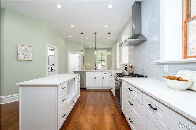 3435 Oregon Avenue, St Louis, MO 63118