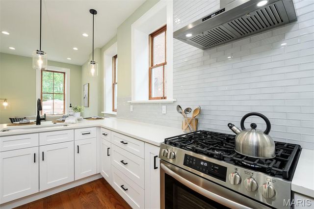 3435 Oregon Avenue, St Louis, MO 63118