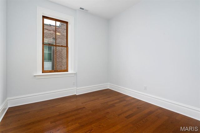 3435 Oregon Avenue, St Louis, MO 63118