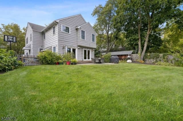 424 Colonial Ave, Westfield Town, NJ 07090