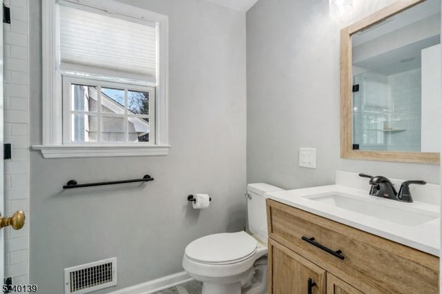 424 Colonial Ave, Westfield Town, NJ 07090