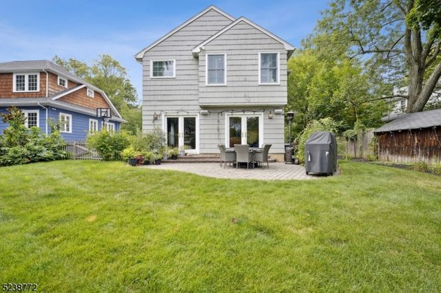 424 Colonial Ave, Westfield Town, NJ 07090