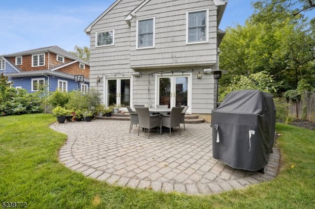 424 Colonial Ave, Westfield Town, NJ 07090