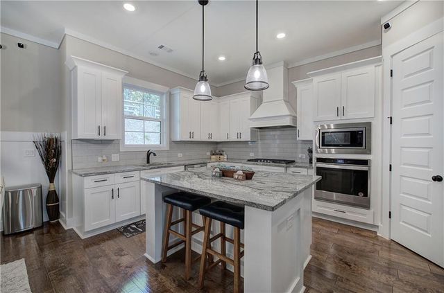 503 London Road, Ball Ground, GA 30107