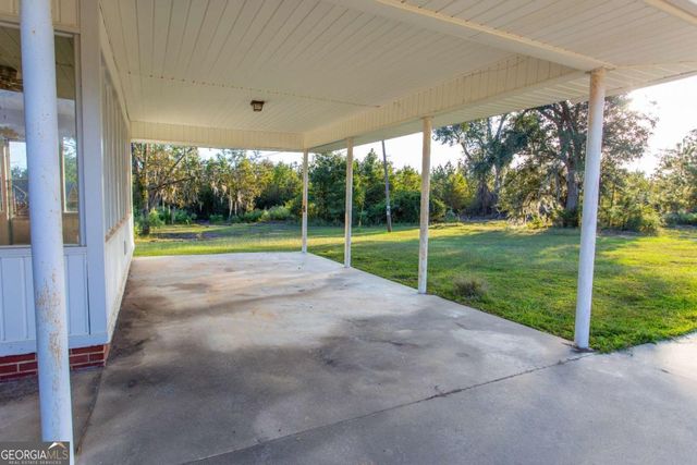 4360 E River Road, Baxley, GA 31513