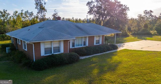 4360 E River Road, Baxley, GA 31513