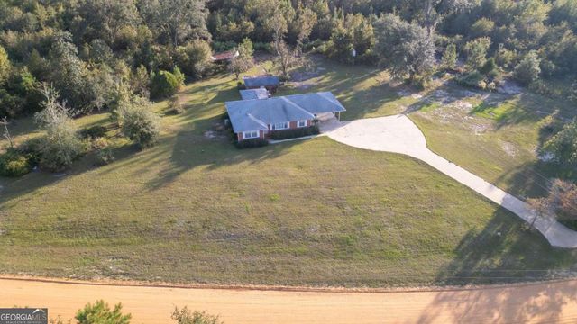 4360 E River Road, Baxley, GA 31513