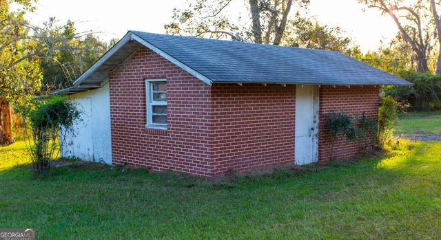 4360 E River Road, Baxley, GA 31513