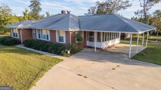 4360 E River Road, Baxley, GA 31513