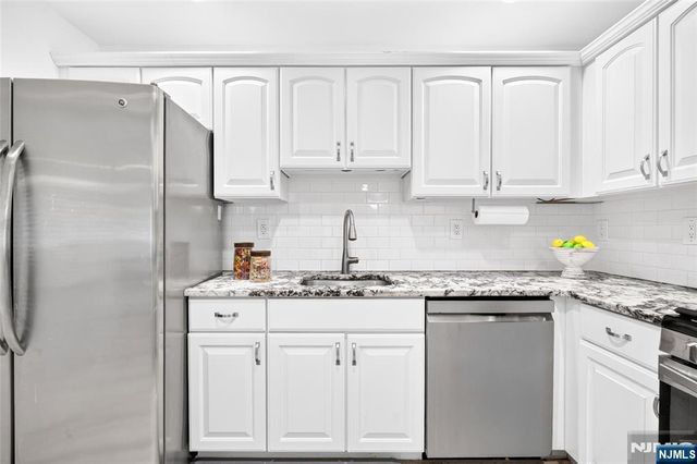 486 Cambridge Drive, Butler Borough, NJ 07405