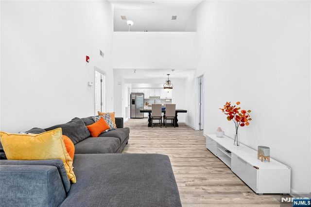 486 Cambridge Drive, Butler Borough, NJ 07405