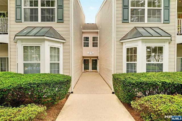 486 Cambridge Drive, Butler Borough, NJ 07405