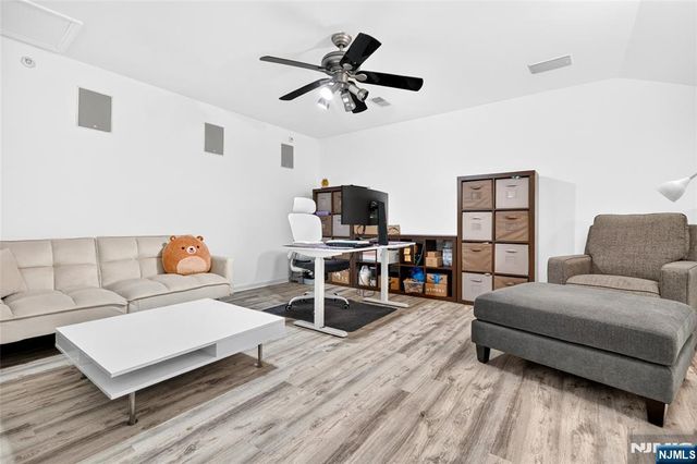 486 Cambridge Drive, Butler Borough, NJ 07405