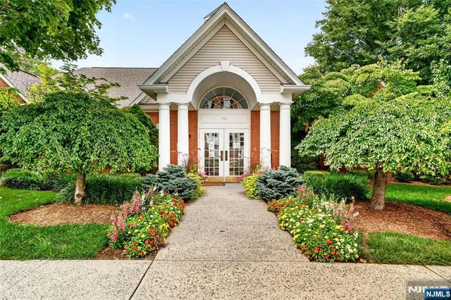 486 Cambridge Drive, Butler Borough, NJ 07405