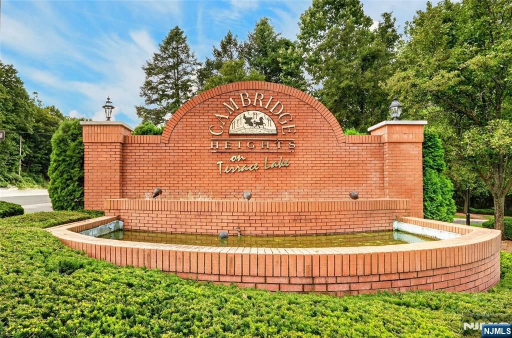 486 Cambridge Drive, Butler Borough, NJ 07405