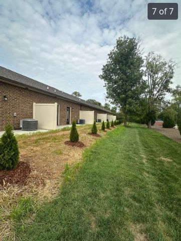 616 Deery St Apt 102, Shelbyville, TN 37160