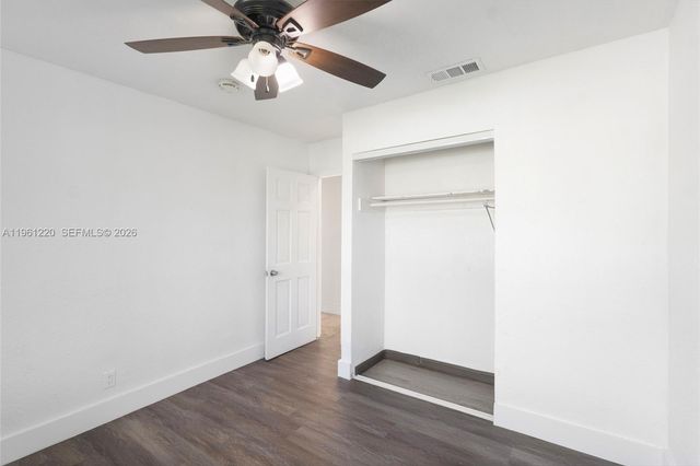 1510 SW 68th Ave, North Lauderdale, FL 33068