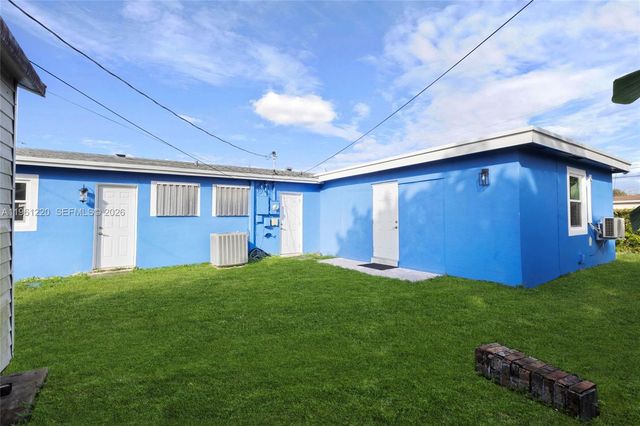 1510 SW 68th Ave, North Lauderdale, FL 33068