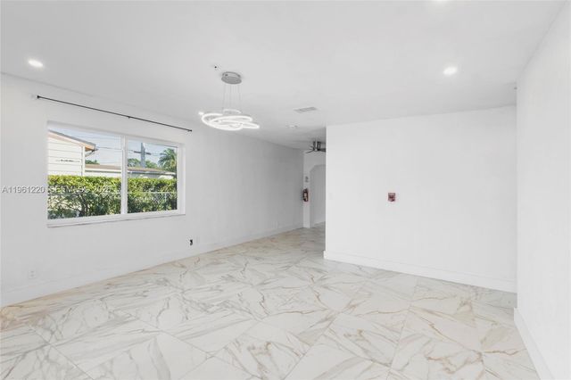 1510 SW 68th Ave, North Lauderdale, FL 33068