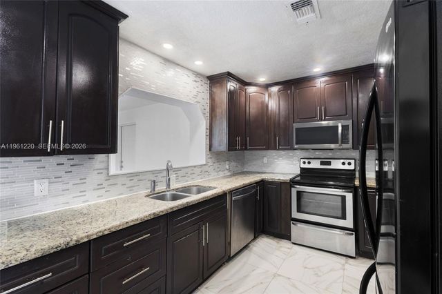 1510 SW 68th Ave, North Lauderdale, FL 33068