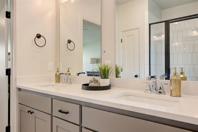 4817 Sand Lily Lane, Edmond, OK 73034