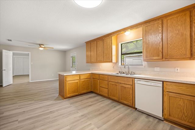 606 Nancy Drive, Glen Rose, TX 76043