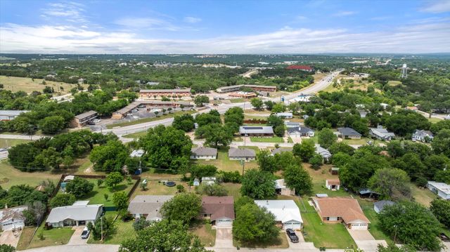 606 Nancy Drive, Glen Rose, TX 76043