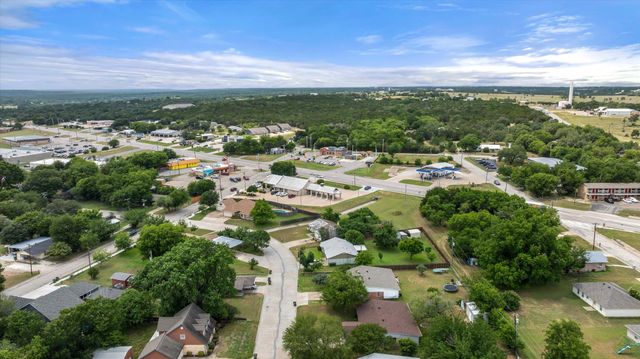 606 Nancy Drive, Glen Rose, TX 76043