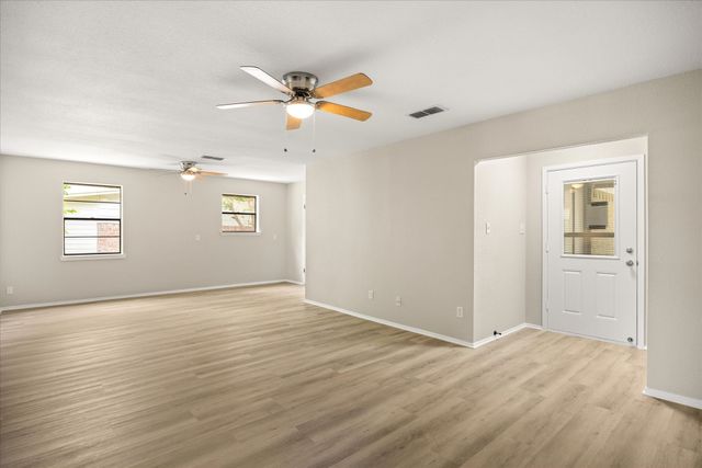 606 Nancy Drive, Glen Rose, TX 76043