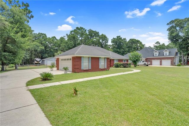 4620 Dresden Drive, Theodore, AL 36582