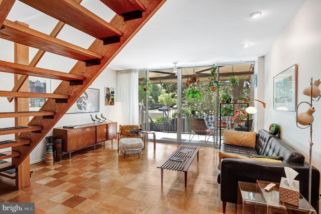 341 O ST SW, Washington, DC 20024